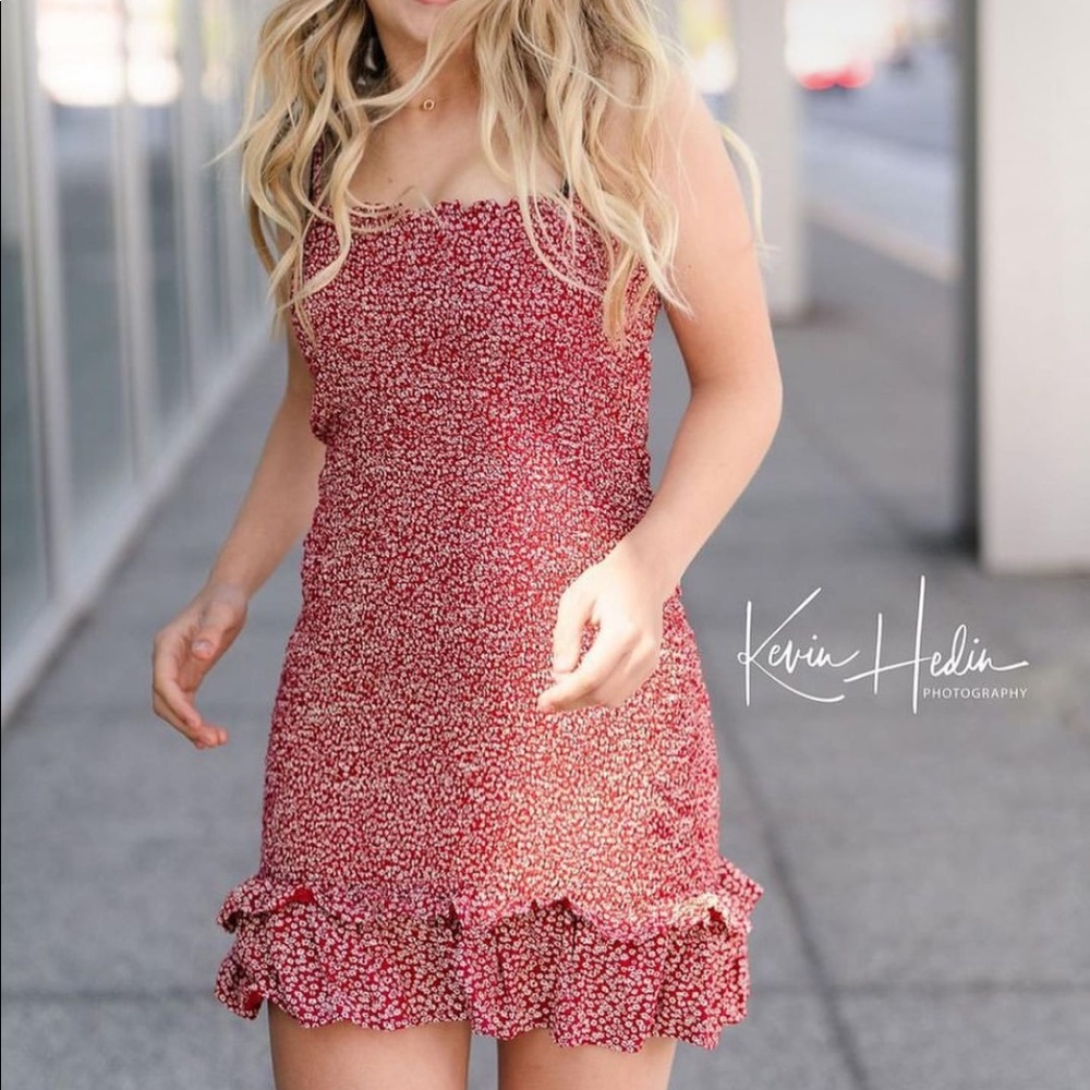 Red and white floral smocked American Eagle summer dress